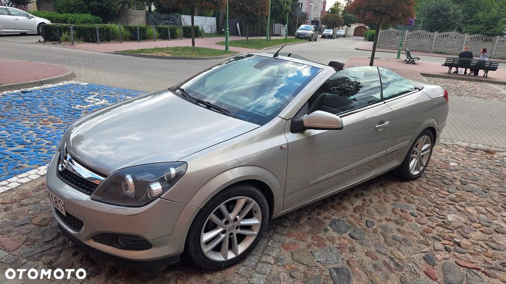 Opel Astra 1.8 Enjoy - 9