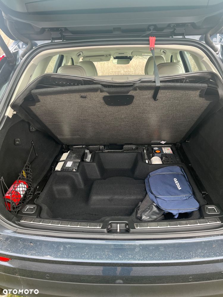 Volvo XC 60 B4 D Momentum Pro - 8