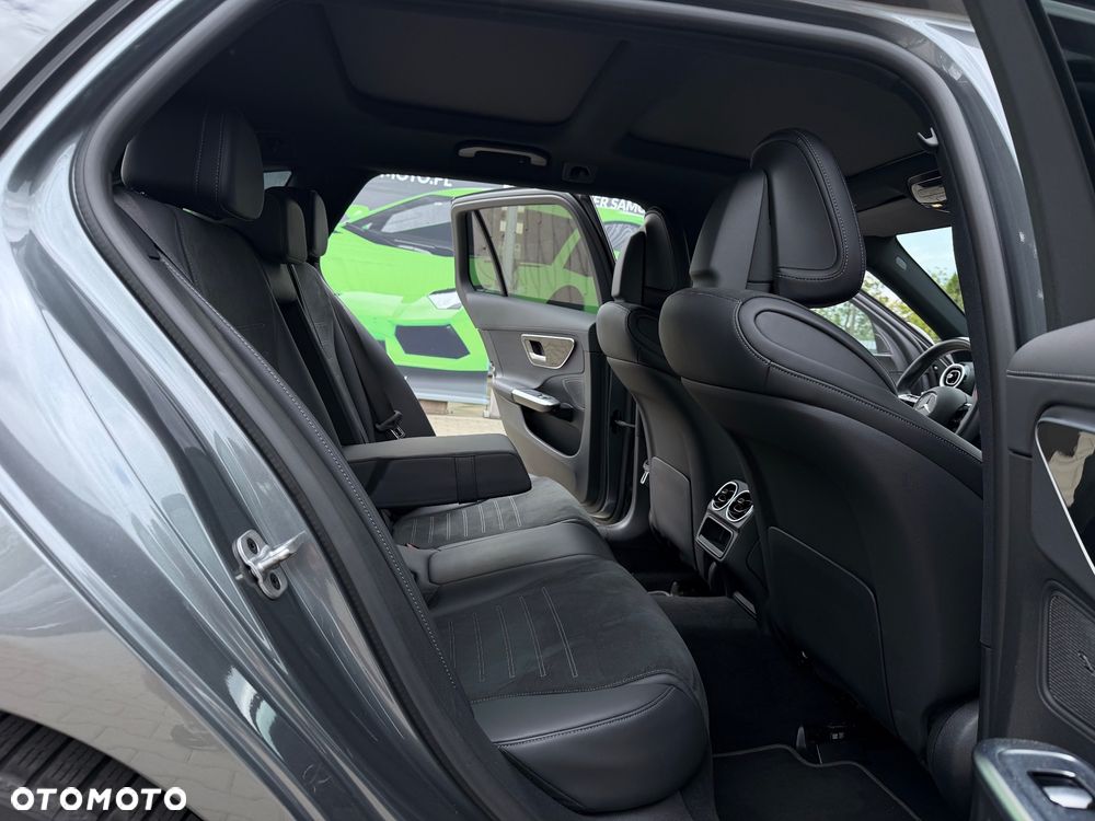 Mercedes-Benz Klasa C 300 de PHEV AMG - 35