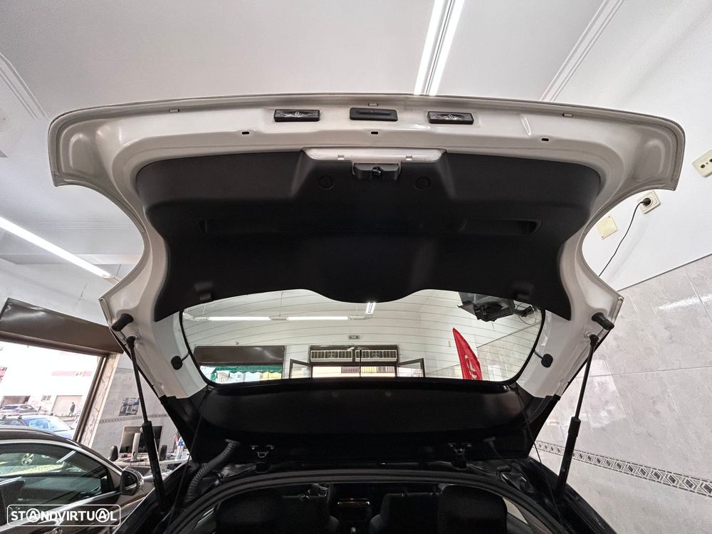 Citroën C3 1.2 PureTech C-Series - 20