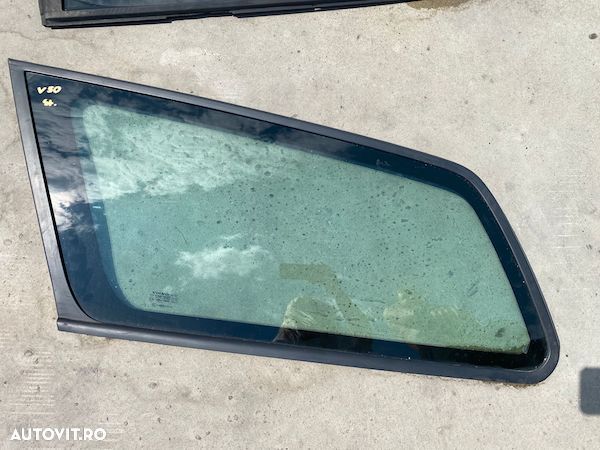 Sticla Geam Stanga Volvo V50 8650442 - 1