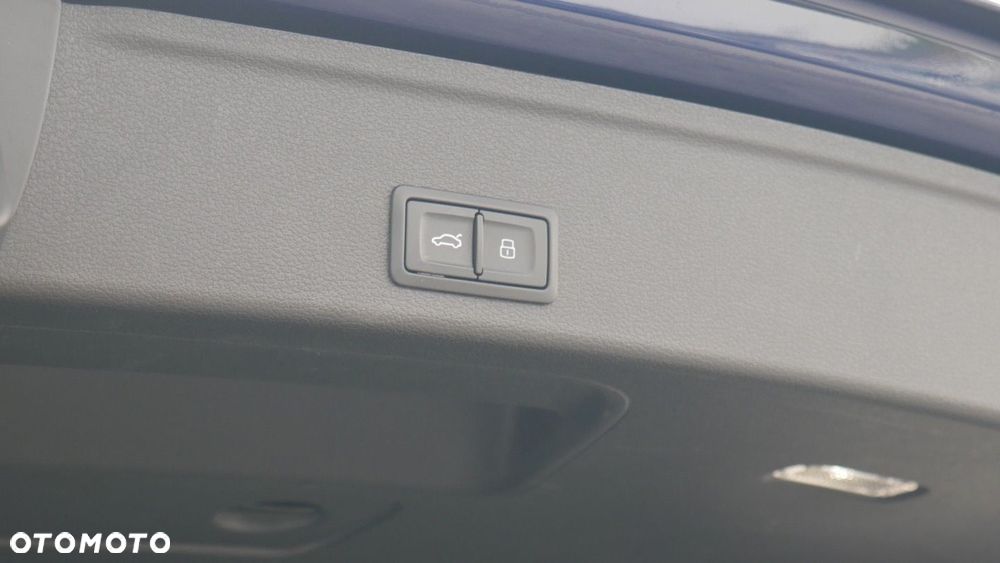 Audi A4 Allroad - 32