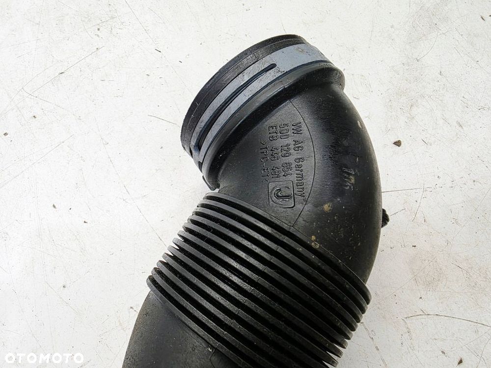 RURA SSĄCA POWIETRZA AUDI VOLKSWAGEN SEAT SKODA 2.0TDI 5Q0129654J 5Q0129635 - 5