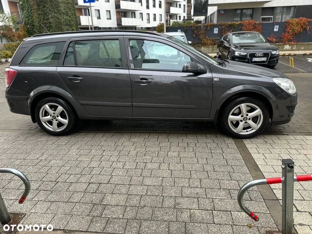 Opel Astra III GTC 1.9 CDTI Cosmo - 6