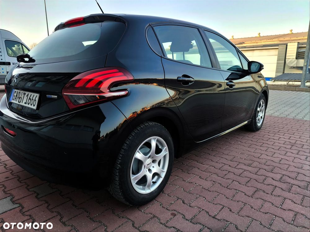 Peugeot 208 PureTech 82 Winter Edition - 13