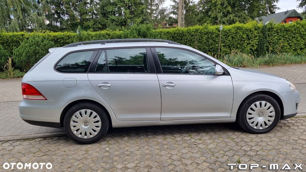 Volkswagen Golf - 8