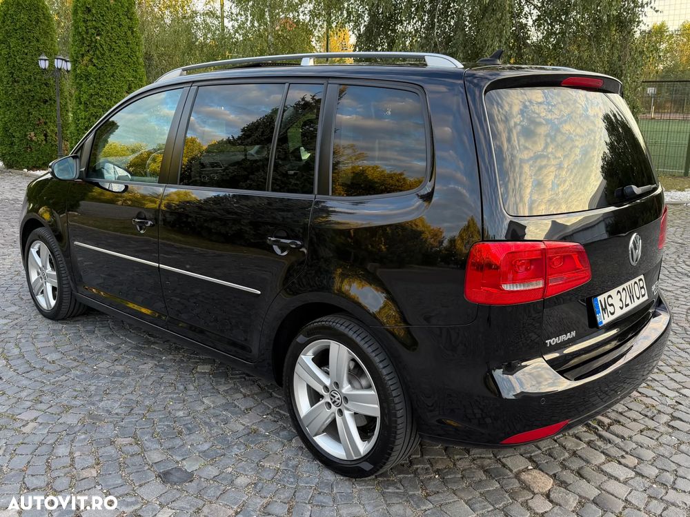 Volkswagen Touran 2.0 TDI DSG Highline - 7