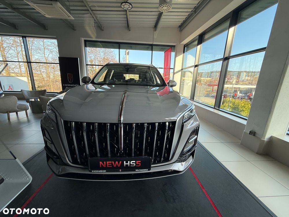 Hongqi HS5 - 4