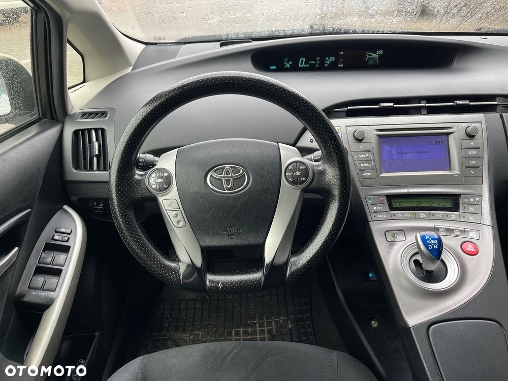 Toyota Prius 1.8 HSD Active - 9