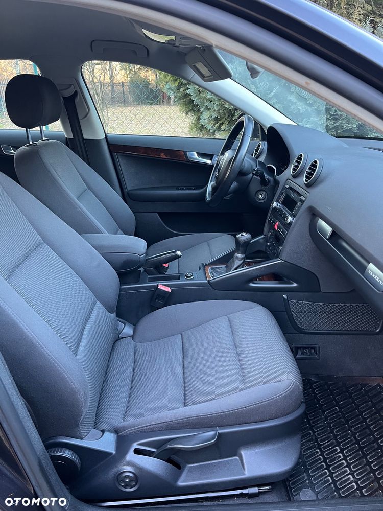 Audi A3 Sportback 2.0 TDI DPF Quattro Ambiente - 14