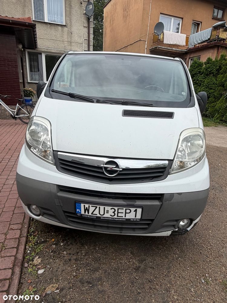Opel Vivaro - 1