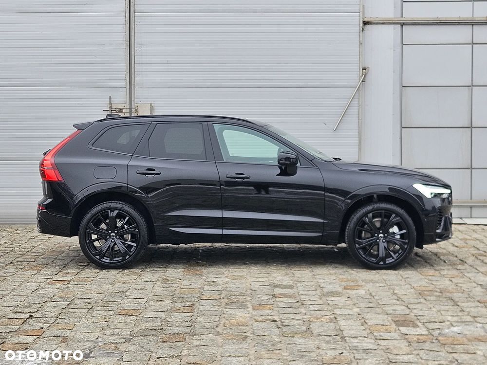 Volvo XC 60 T8 Plug-In Hybrid AWD Ultra Black Edition - 37