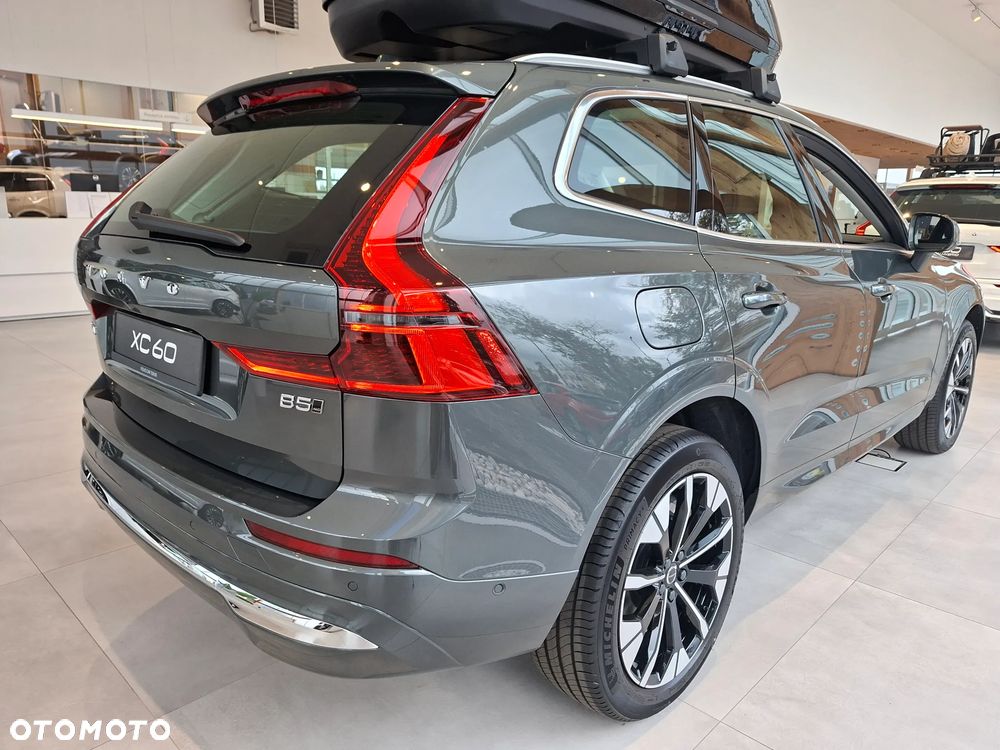 Volvo XC 60 B5 B AWD Ultra Bright - 7