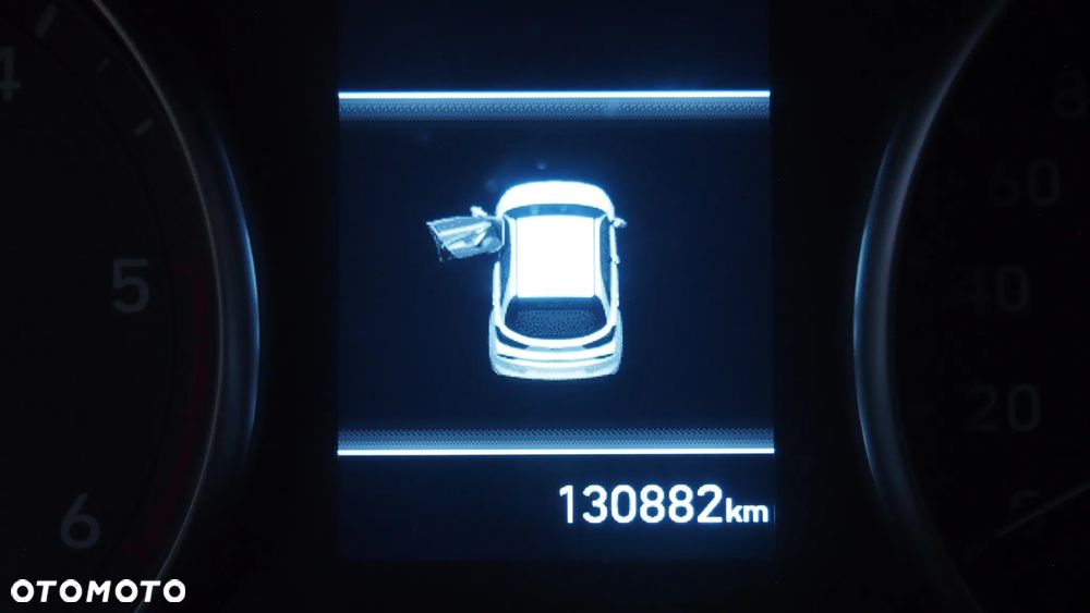 Hyundai i30 Fastback 1.6 CRDI Premium DCT - 25