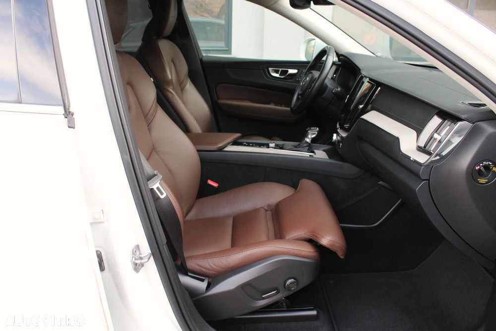 Volvo XC 60 B5 D AWD Geartronic Inscription - 10