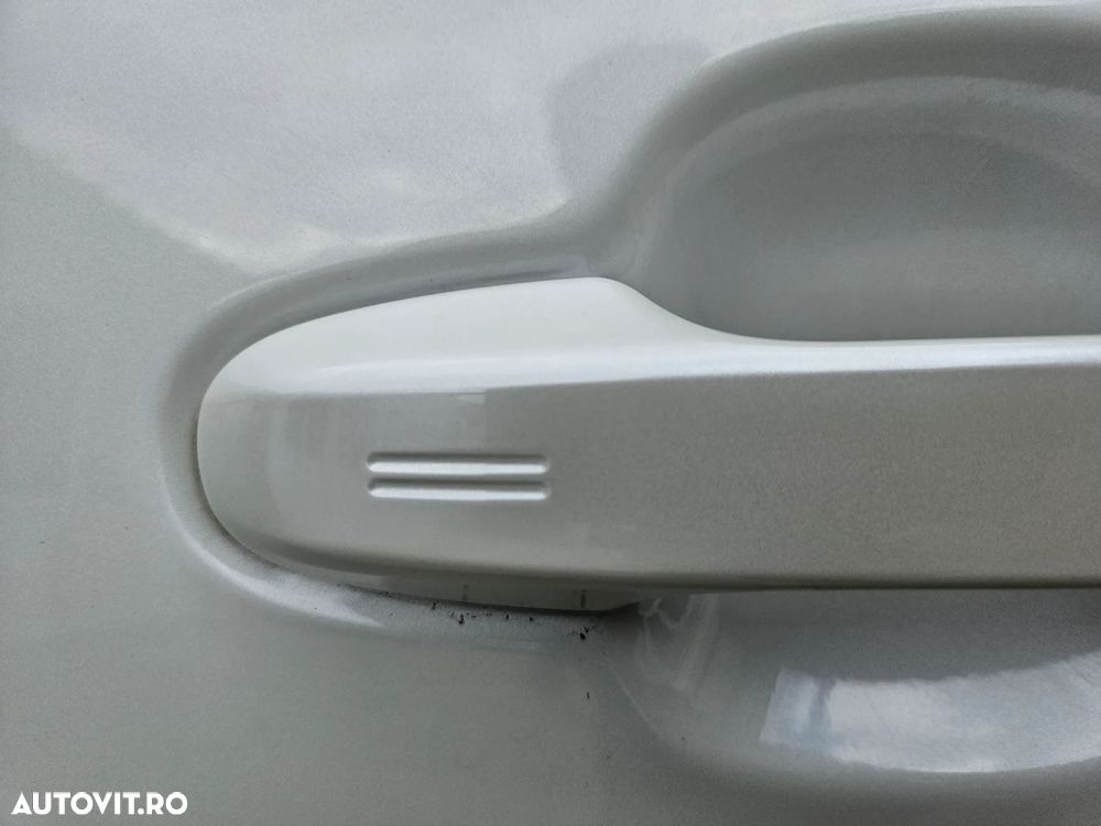 Toyota C-HR Business-Edition - 23