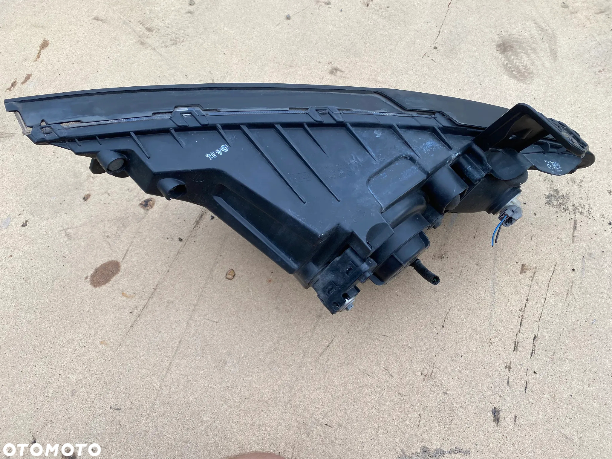 REFLEKTOR LAMPA PRAWA SSANGYONG ACTYON - 4