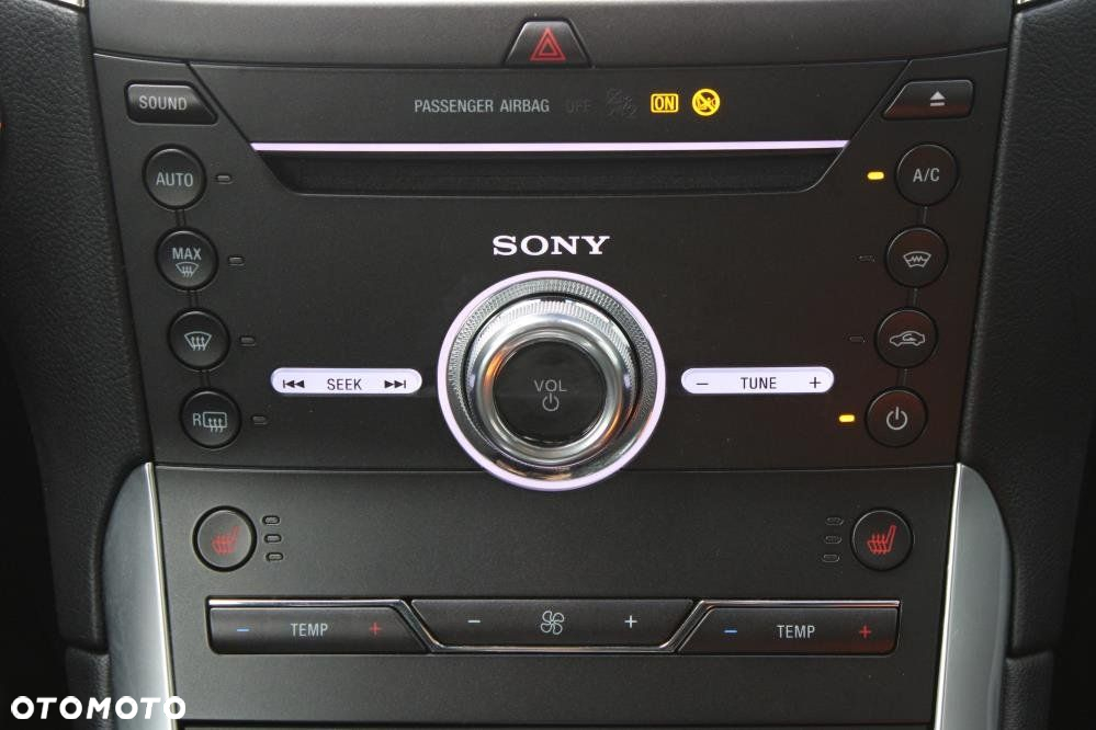 Ford S-Max - 17