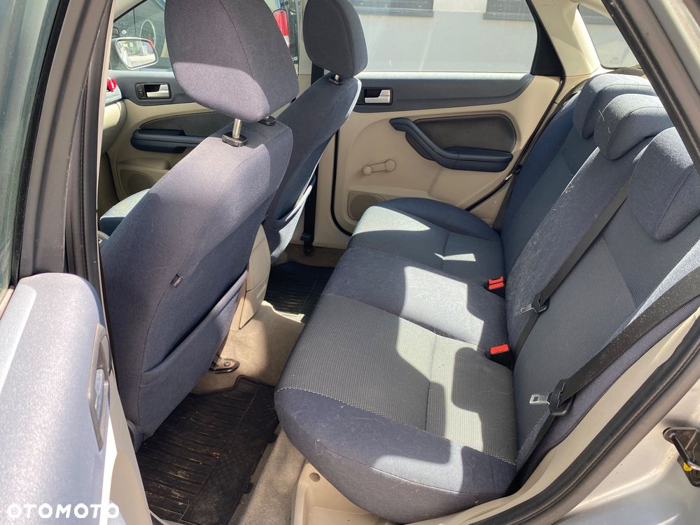 Ford Focus - 15