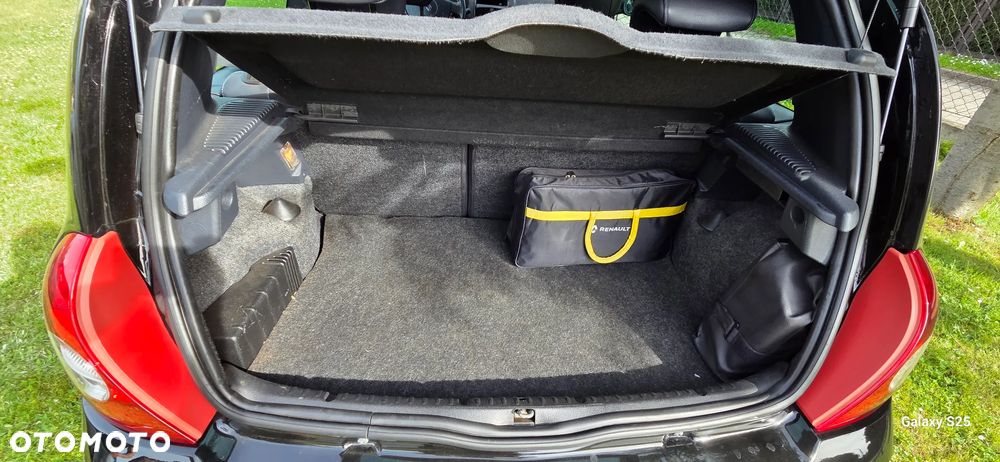Renault Clio - 18
