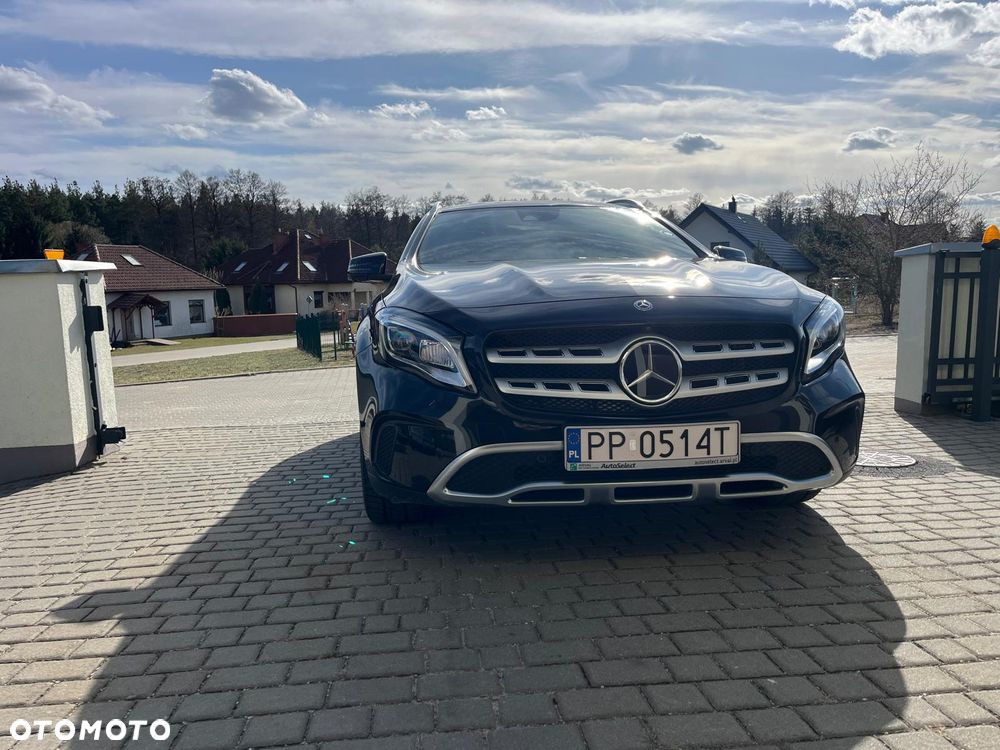Mercedes-Benz GLA 220 4-Matic - 3