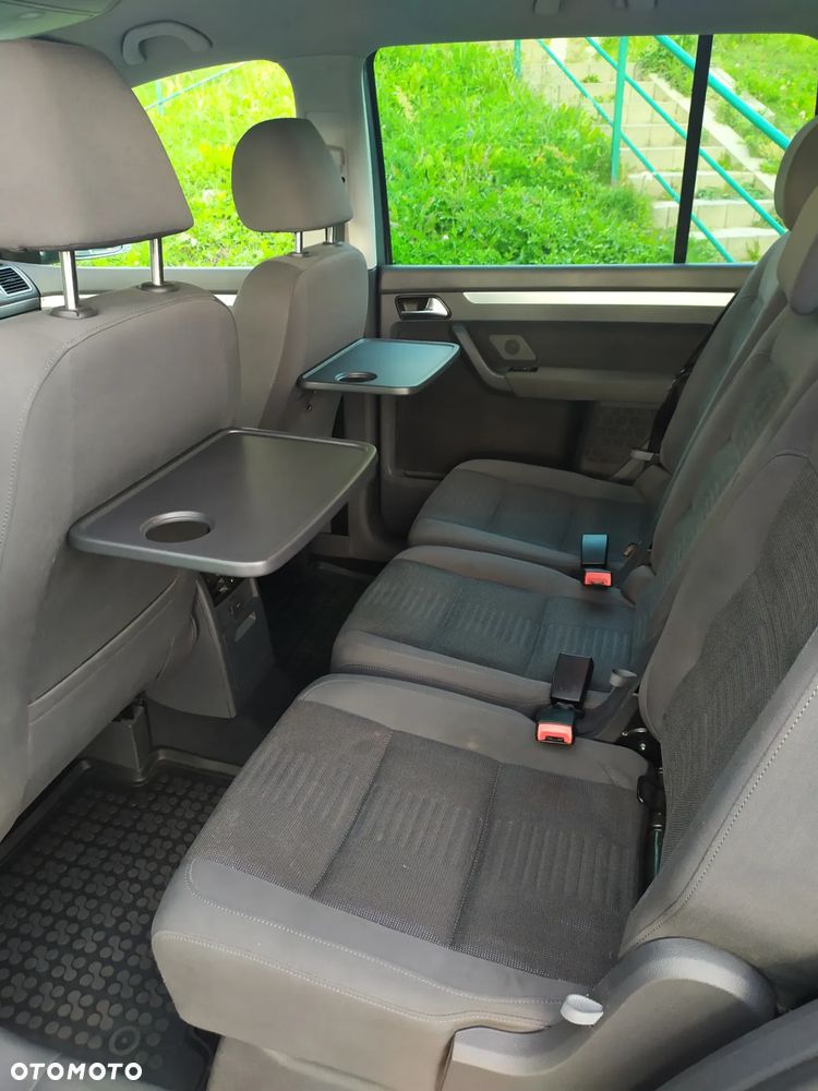 Volkswagen Touran 1.9 TDI Highline - 8