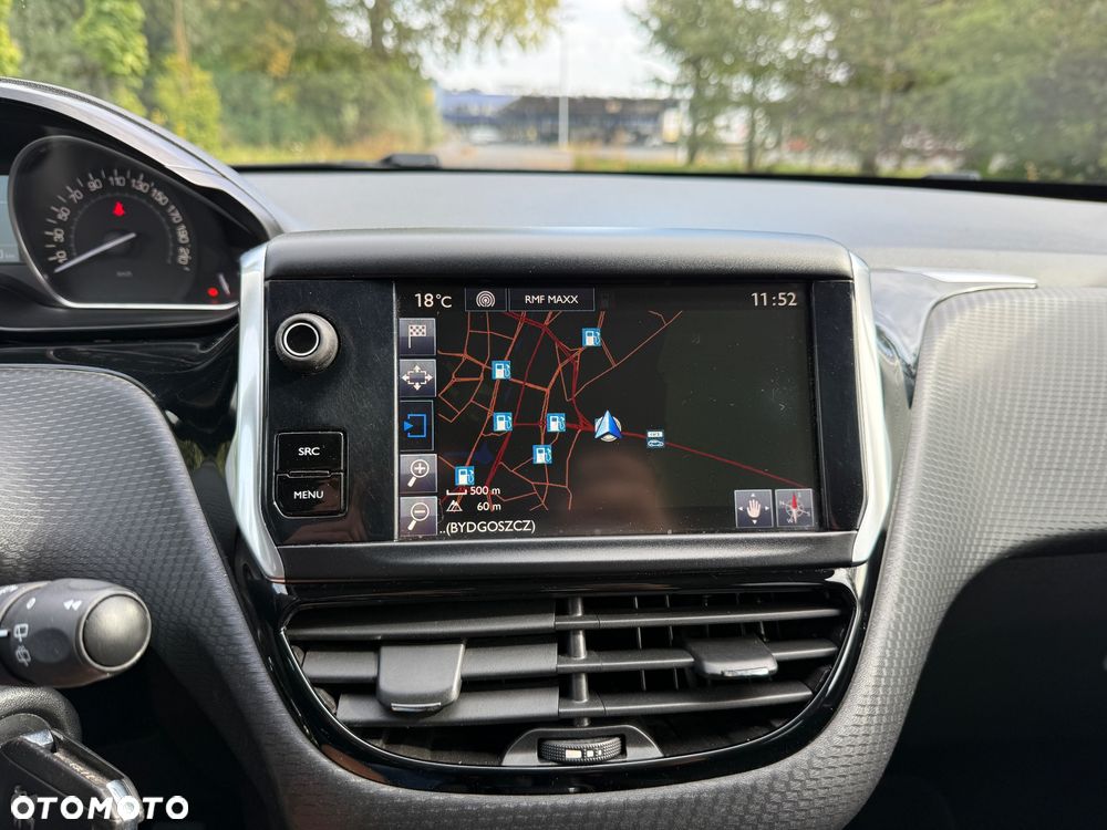 Peugeot 2008 1.6 BlueHDi Style - 19