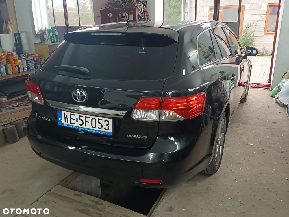 Toyota Avensis 1.8 Sol - 6