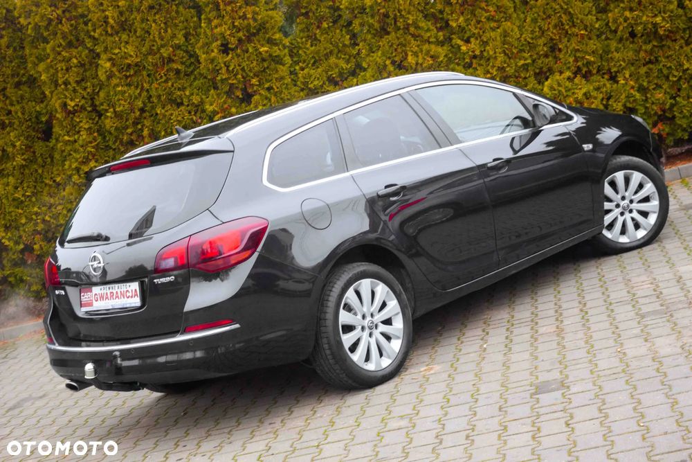 Opel Astra 1.4 T Essentia - 9