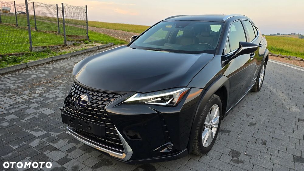 Lexus UX - 1