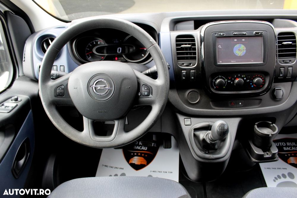 Opel Vivaro - 8