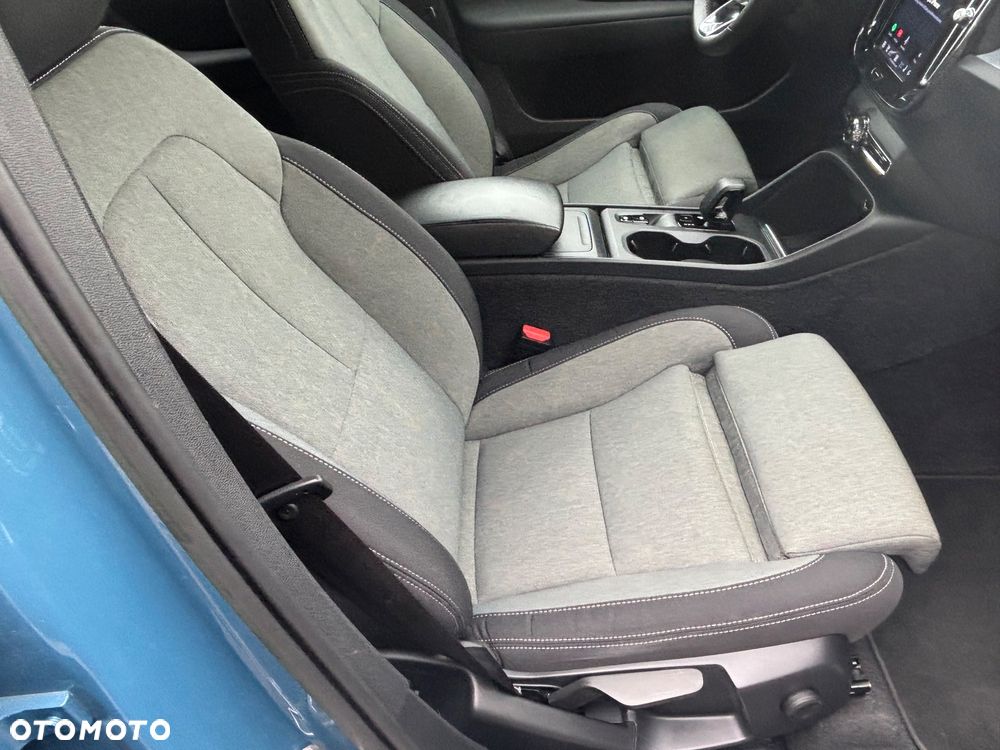 Volvo XC 40 B3 Core - 13