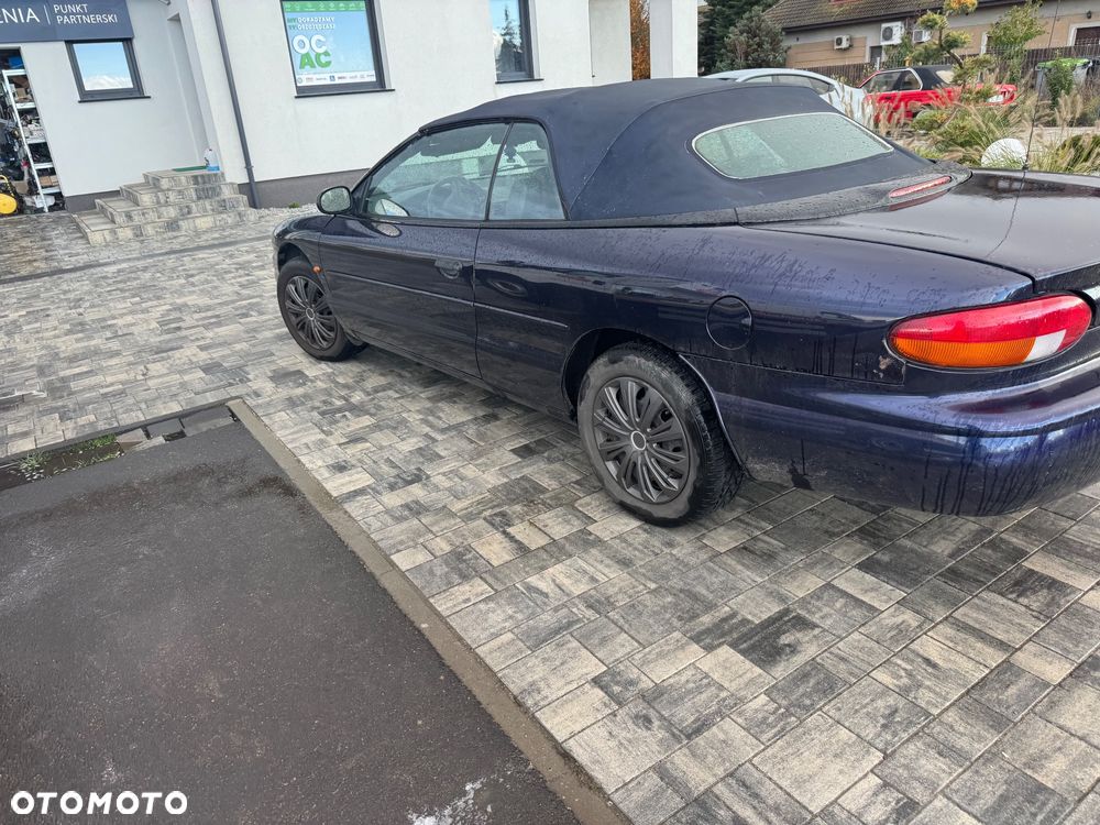 Chrysler Stratus LX 2.0 - 7