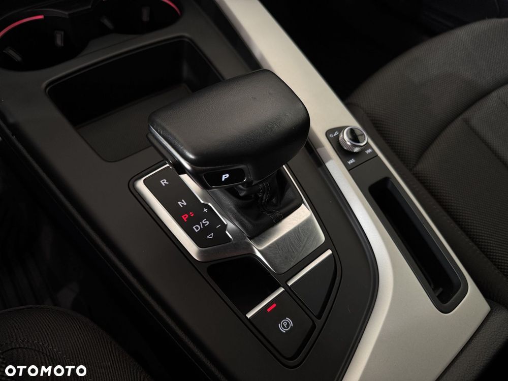 Audi A4 Limousine - 26