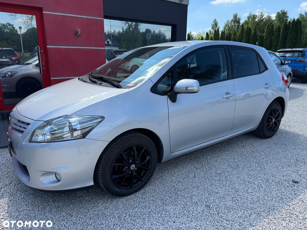 Toyota Auris 1.6 Life+ - 4