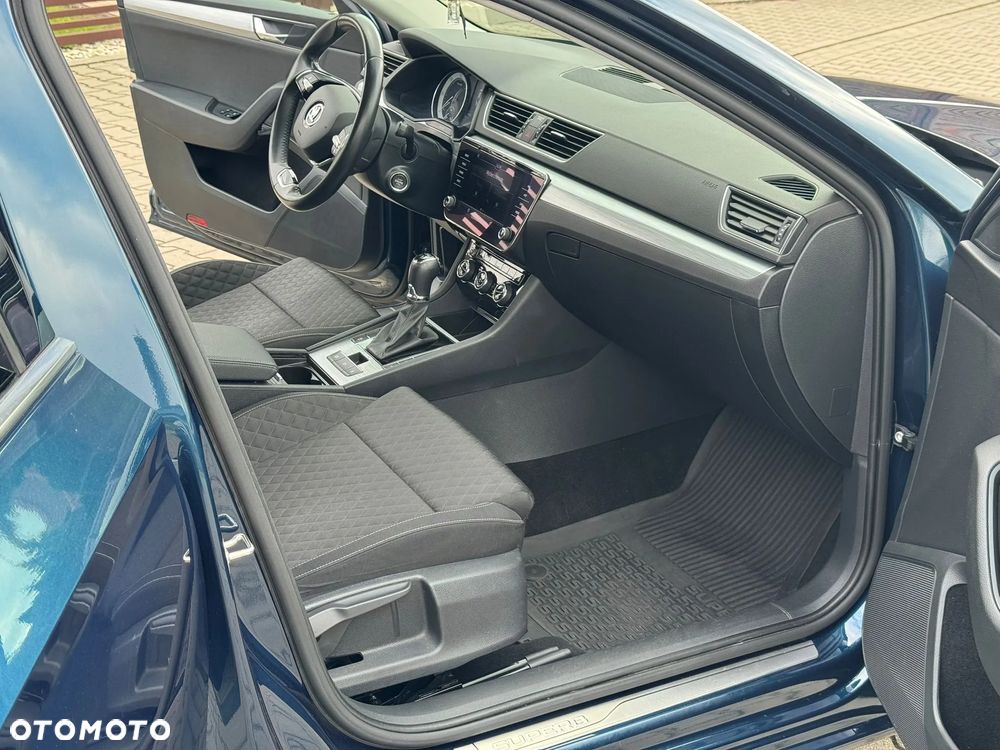 Skoda Superb 2.0 TDI SCR Ambition DSG - 15
