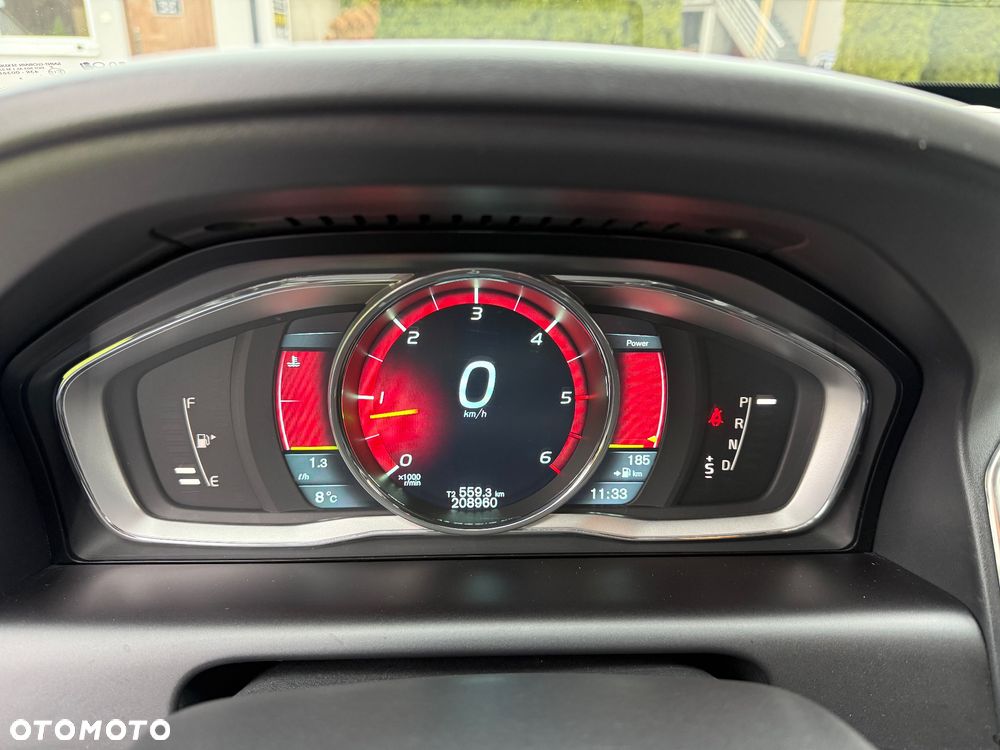 Volvo XC 60 D5 AWD Geartronic Summum - 24