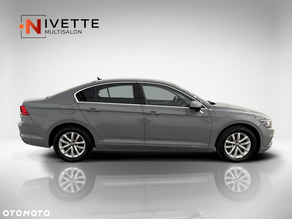 Volkswagen Passat - 8