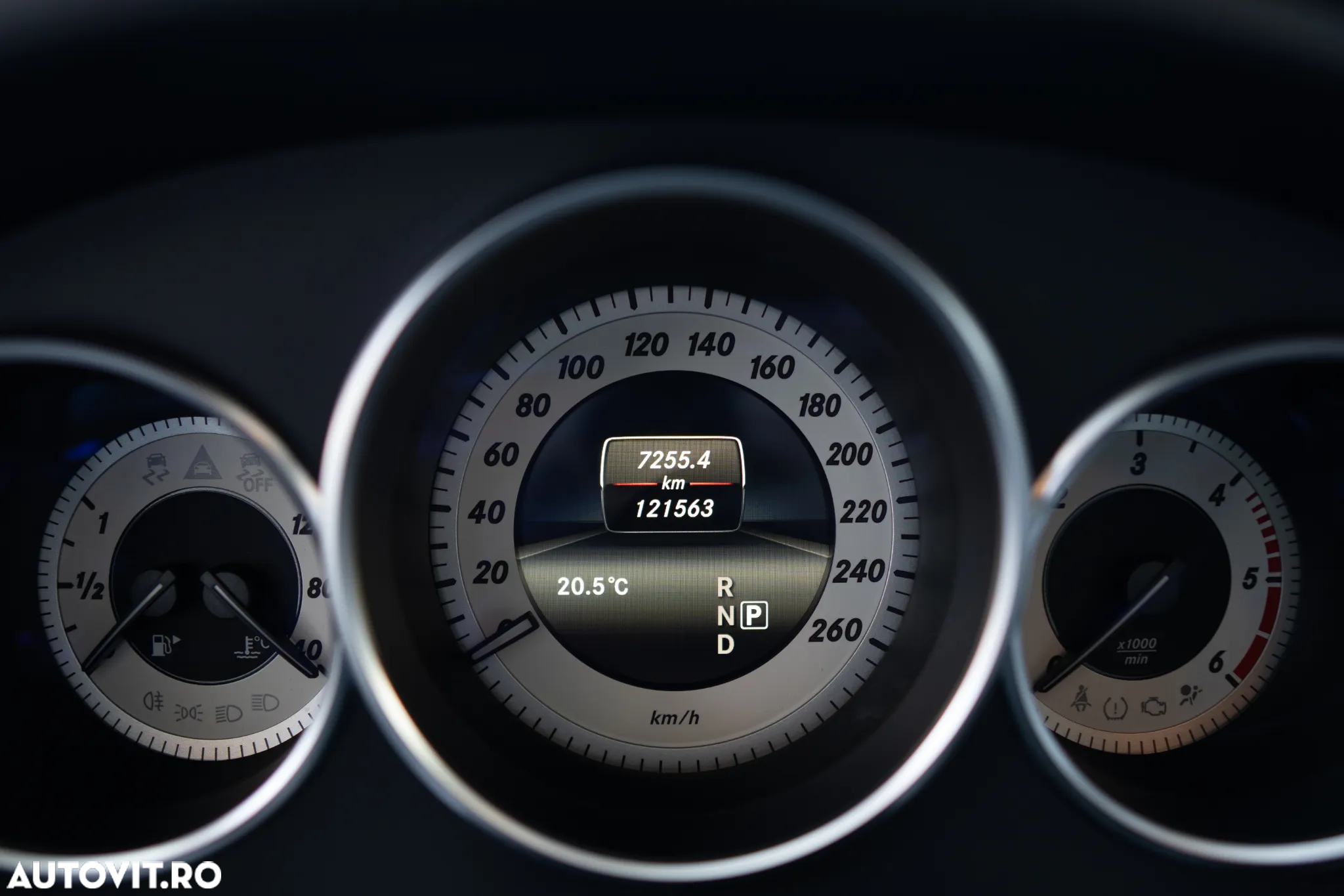 Mercedes-Benz CLS 350 d 4MATIC Aut - 17