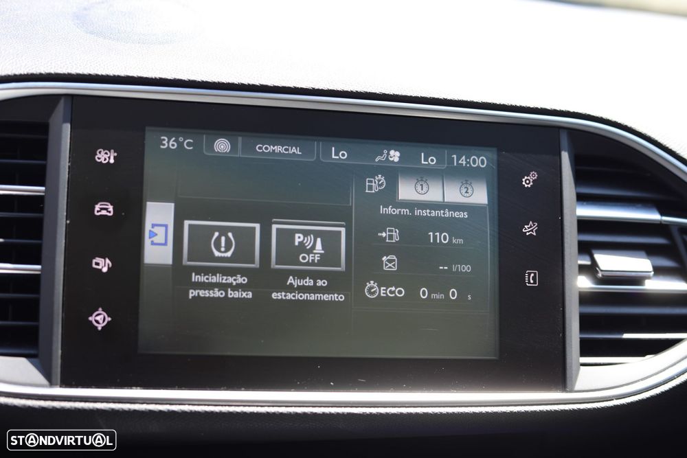 Peugeot 308 SW 1.6 BlueHDi Allure — fotografia 17