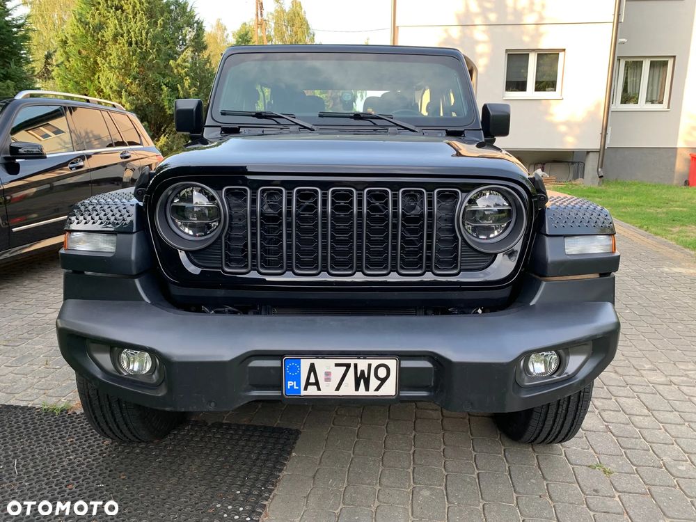 Jeep Wrangler - 1