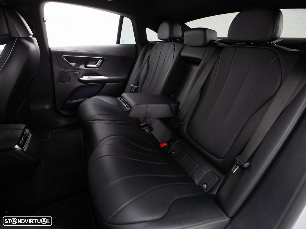 Mercedes-Benz EQE 350 - 10