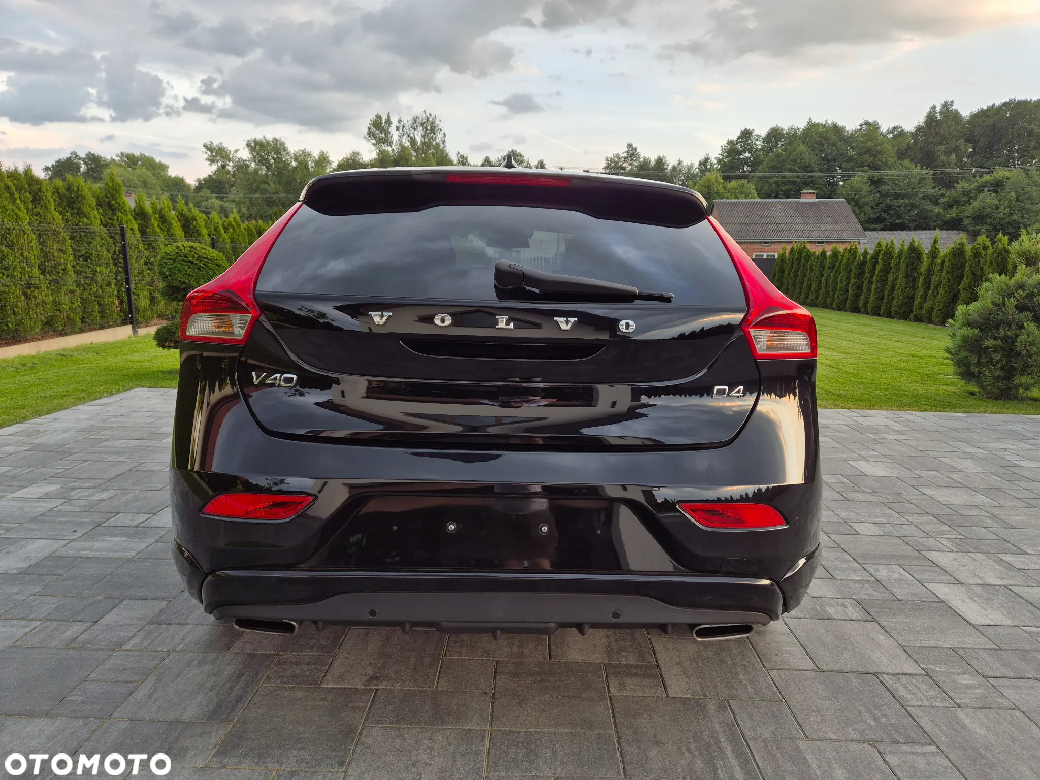 Volvo V40 D4 Drive-E Momentum - 33