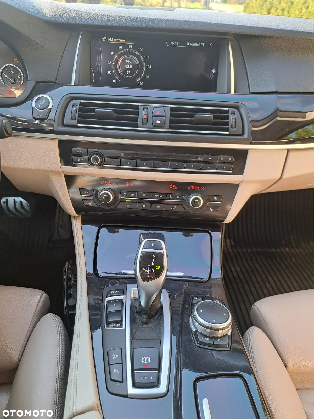 BMW Seria 5 530d xDrive Luxury Line - 14