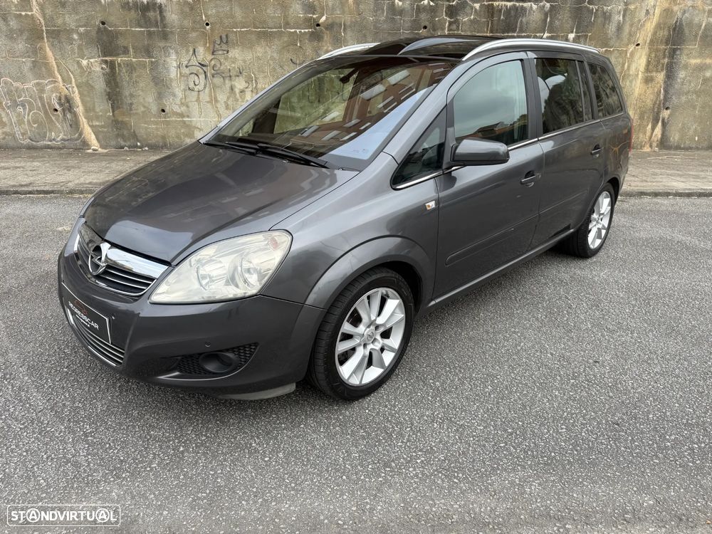 Opel Zafira 1.7 CDTi Cosmo - 1