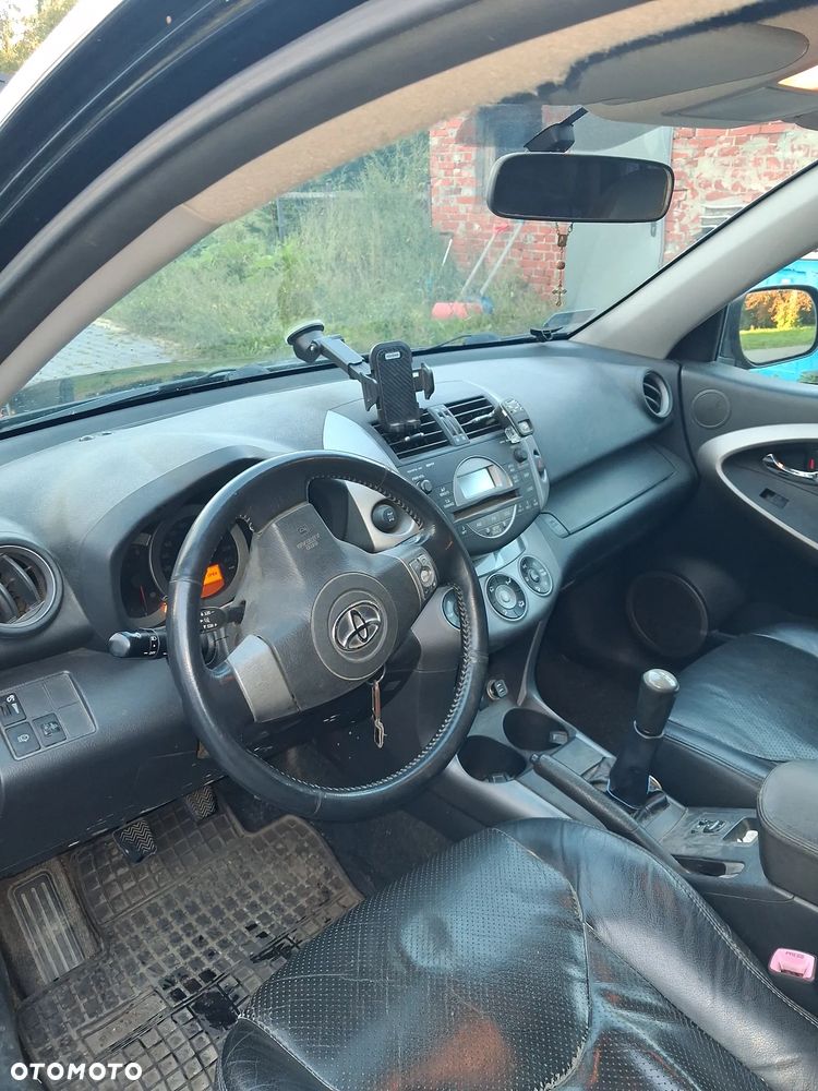 Toyota RAV4 2.0 VVT-i Luna - 4