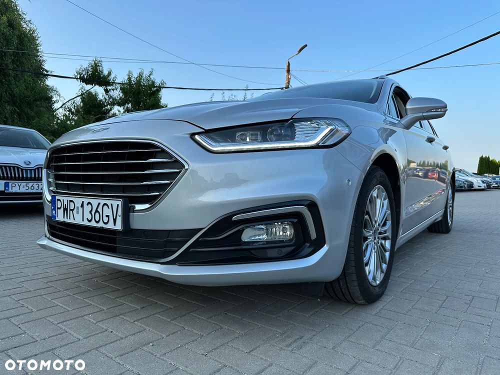 Ford Mondeo - 32
