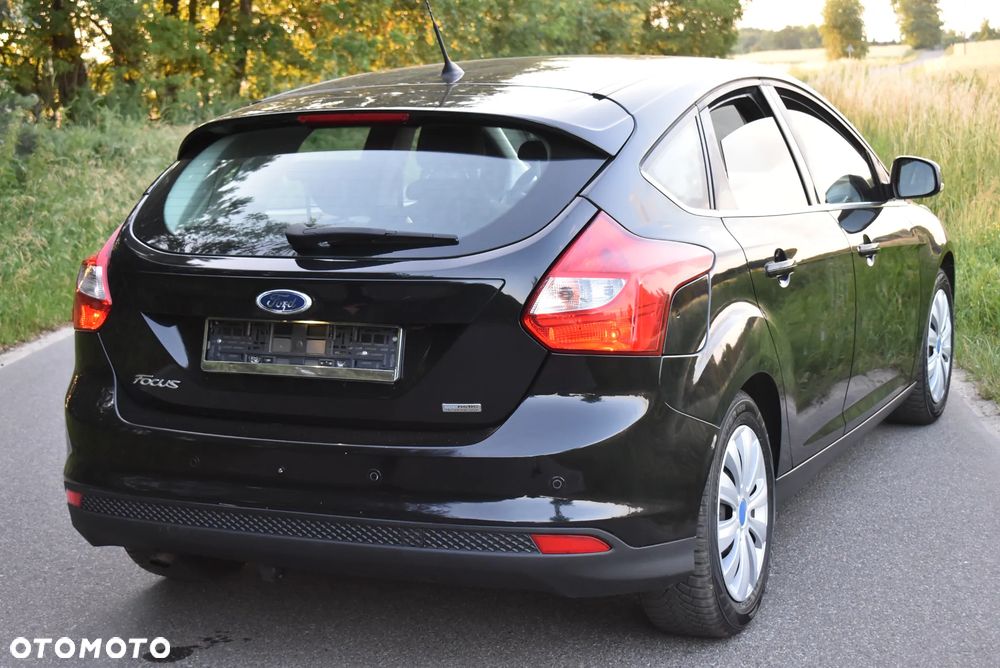 Ford Focus 1.0 EcoBoost Titanium - 12