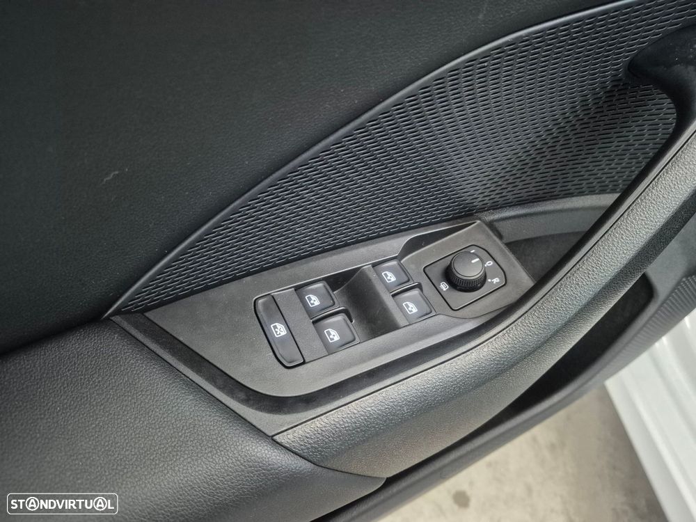 Skoda Octavia Break 2.0 TDI Ambition DSG - 10