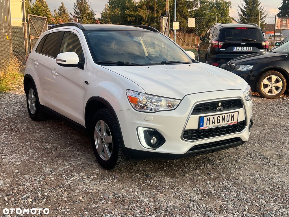 Mitsubishi ASX 1.6 Intense Plus Navi Blue Edition - 32